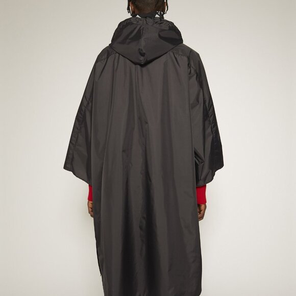 BNWT AW20 ACNE STUDIOS REFLECTIVE FACE MOTIF PONCHO S/M - Picture 14 of 15